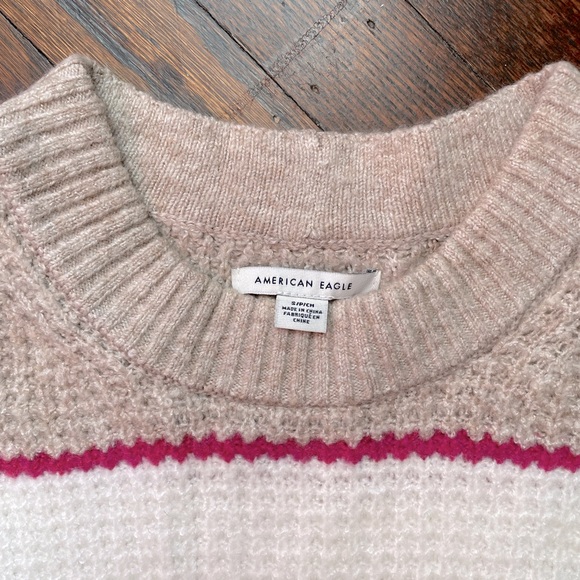 American eagle oversized sweater size small - Picture 2 of 2